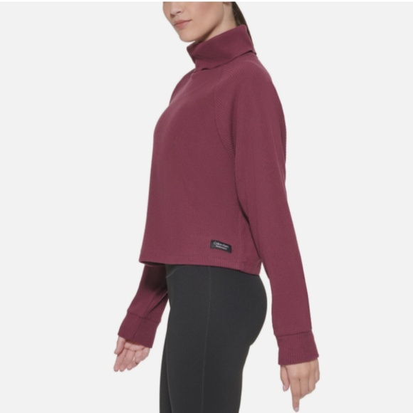 CALVIN KLEIN PERFORMANCE Ribbed Long-Sleeve Turtleneck Garnet PF1TO418 NWT $69 - Picture 2 of 3